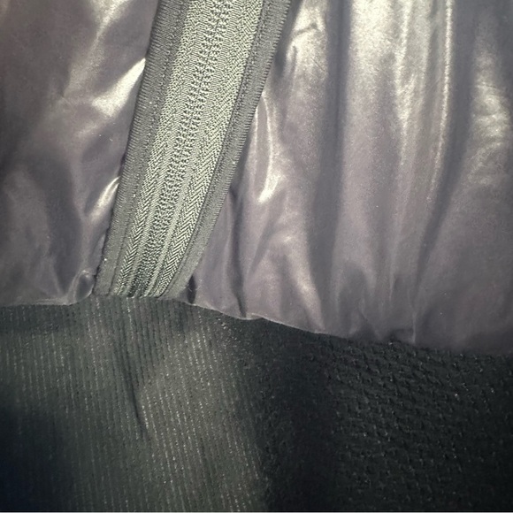 Athleta Flurry Force Black Primaloft Insulated Women’s Jacket Size L Zip Pockets - Picture 7 of 8